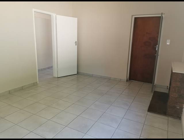 3 BEDROOM HOUSE SOLD IN MOUNTAIN VIEW